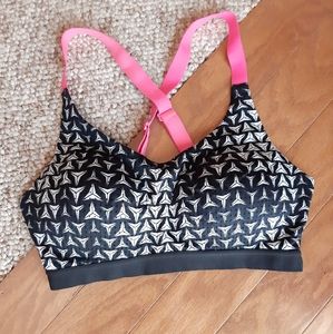 Victoria Secret VSX Sports Bra size 32D